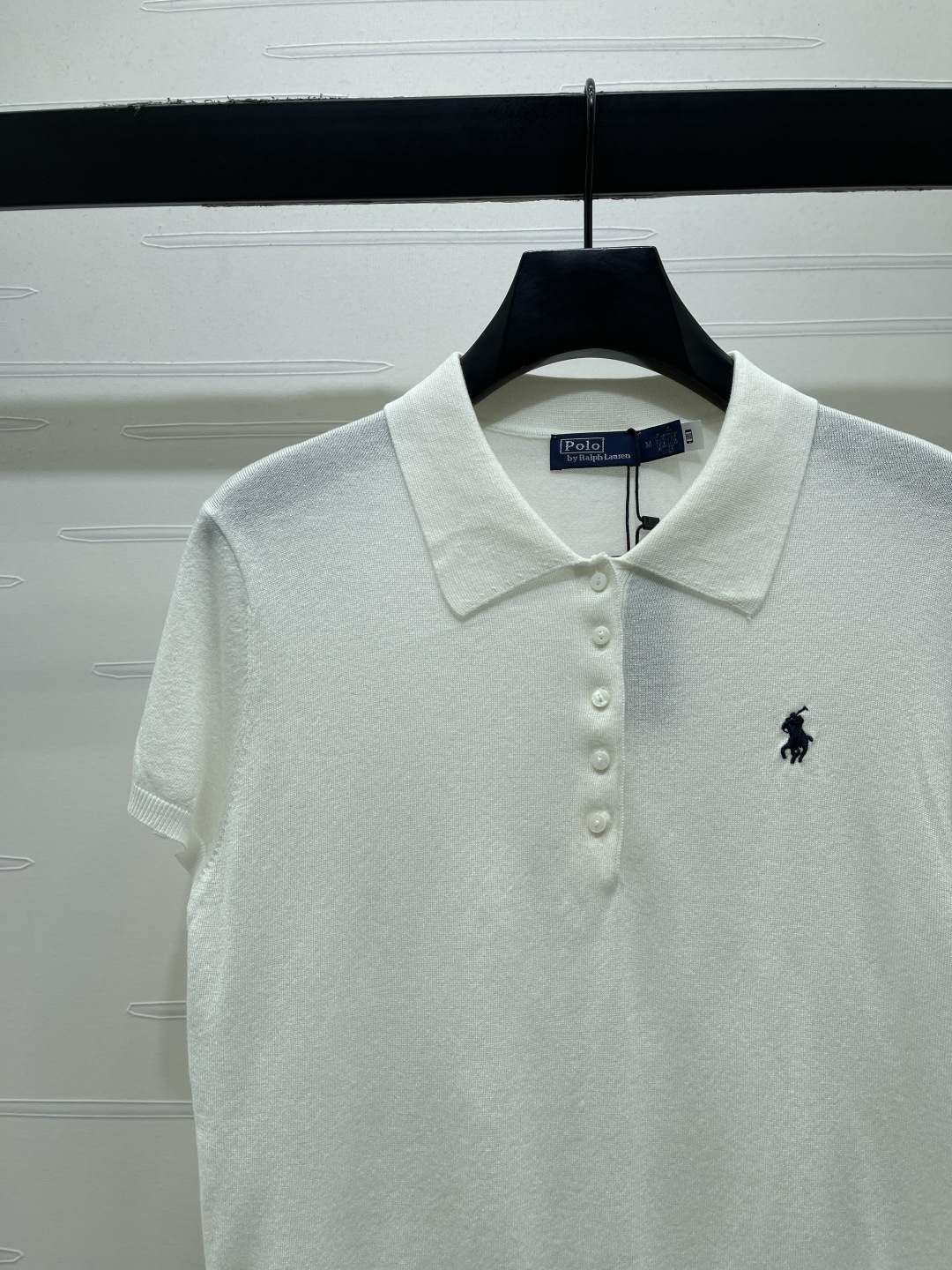 Women's short sleeves